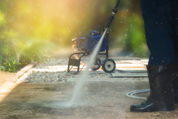 Best Sign and Awning Cleaning  in Saylorville, IA